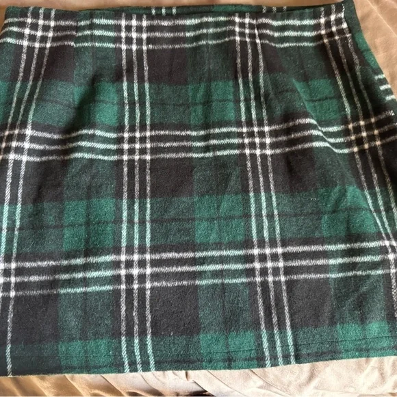 Green Plaid Wool Mini Skirt - Picture 2 of 6
